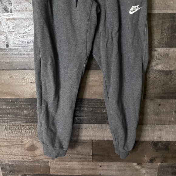 SOLD Nike Sportswear Joggers Mens Large - Picture 3 of 6